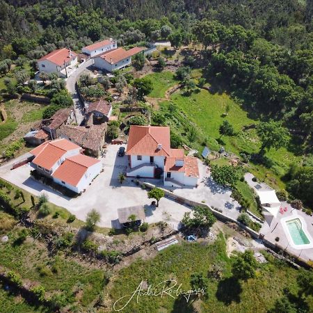 Bed and Breakfast Quinta Quatro Ventos Сертан Экстерьер фото
