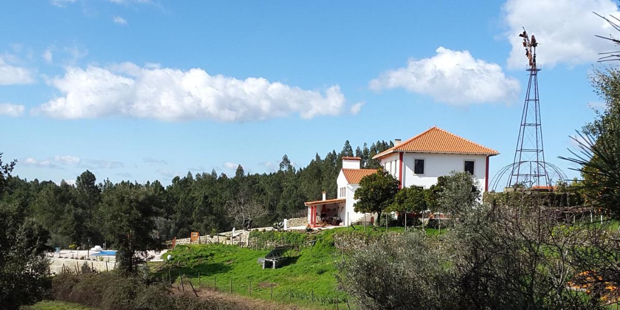 Bed and Breakfast Quinta Quatro Ventos Сертан Экстерьер фото