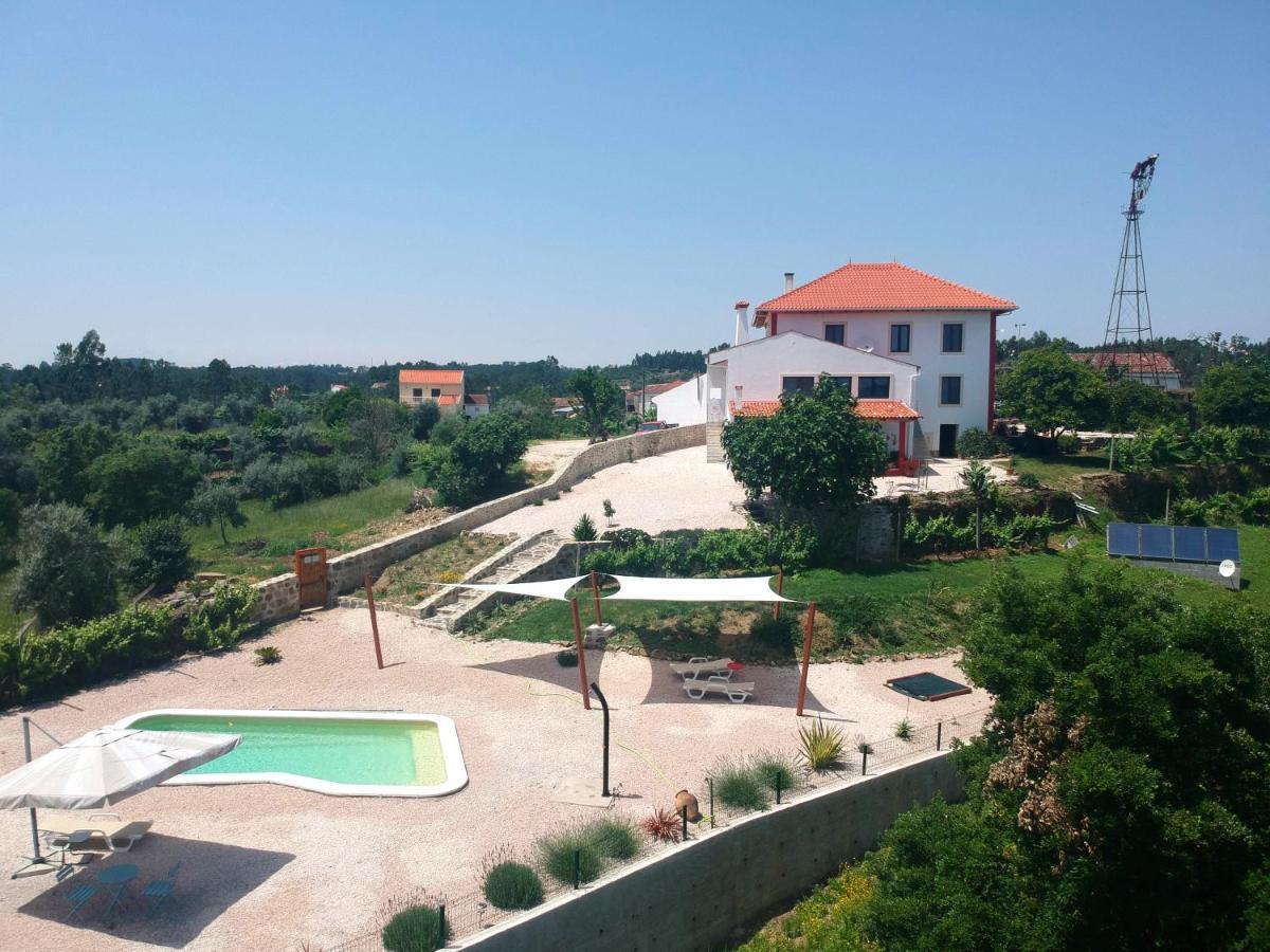 Bed and Breakfast Quinta Quatro Ventos Сертан Экстерьер фото